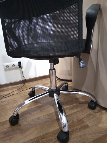 Компьютерное кресло ARANO черное фото покупателя 302