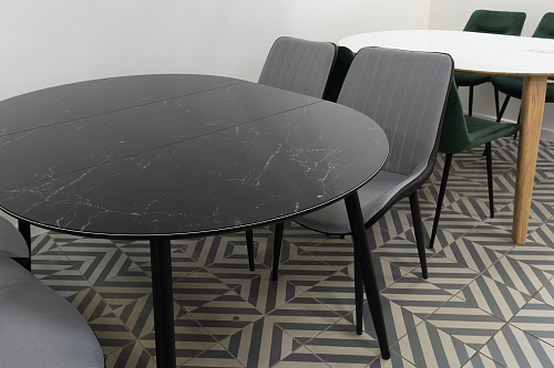 Стеклянный стол Кловис 100(140)х100х76 обсидиан / черный из шоурума 1