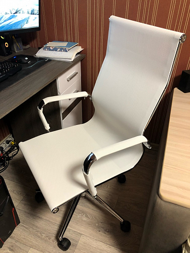 Компьютерное кресло Reus черная сетка / хром фото покупателя 37