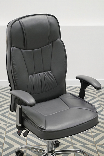 Компьютерное кресло Vestra light gray из шоурума 3