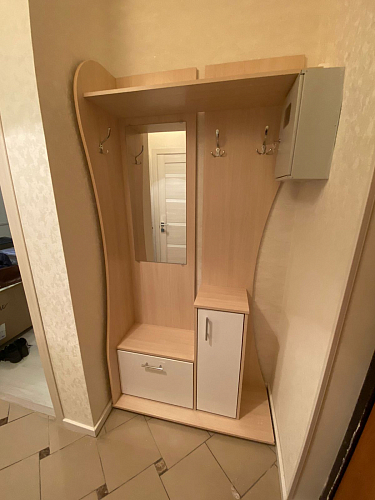 Готовая прихожая Мебелеф – 27 дуб молочный / фиолетовый глянец вешалка справа фото покупателя 1