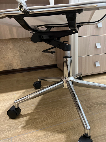 Компьютерное кресло Reus черная сетка / хром фото покупателя 91