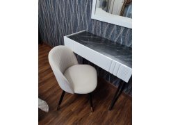 Стул на металлокаркасе Gabi 1 бежевый / черный с серебряными наконечниками фото покупателя 421