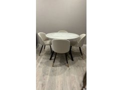 Стул на металлокаркасе Gabi 1 бежевый / черный с серебряными наконечниками фото покупателя 754