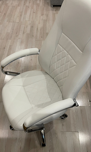 Компьютерное кресло Aragon белое фото покупателя 128