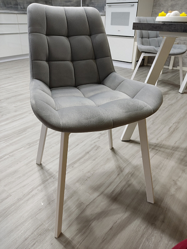 Стул на металлокаркасе Челси бежевый / черный фото покупателя 81