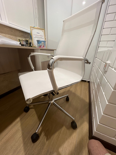 Компьютерное кресло Reus черная сетка / хром фото покупателя 90