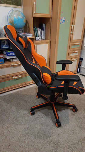 Компьютерное кресло Racer черное / бежевое фото покупателя 142