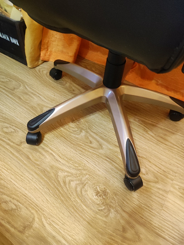 Компьютерное кресло Palamos черное фото покупателя 17