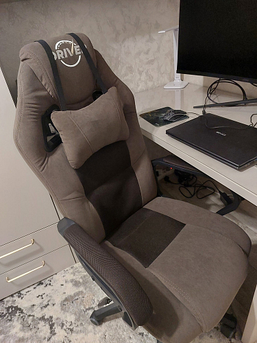 Компьютерное кресло Driver/Драйвер кожзам черный / серый фото покупателя 30