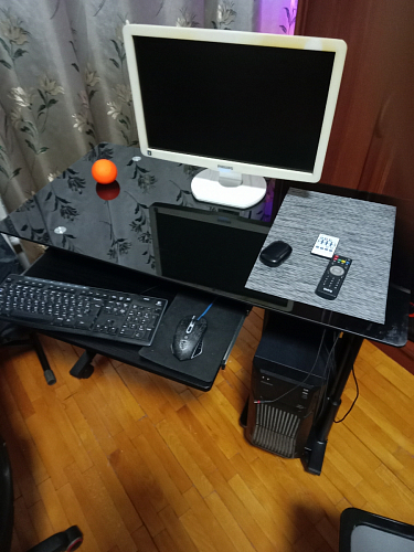 Компьютерный стол Vesta черное стекло фото покупателя 5