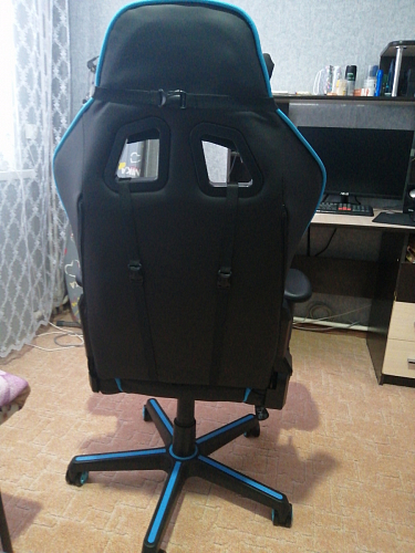 Компьютерное кресло Racer черное / голубое фото покупателя 65