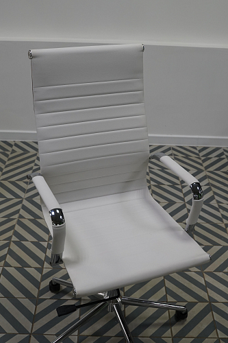 Компьютерное кресло Reus сетка white из шоурума 2