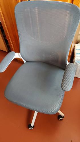 Компьютерное кресло Konfi light gray / white фото покупателя 232