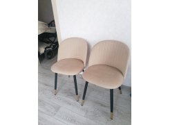 Стул на металлокаркасе Gabi 1 бежевый / черный с серебряными наконечниками фото покупателя 286