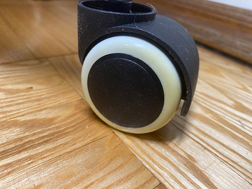 Компьютерное кресло Golem black / white фото покупателя 58