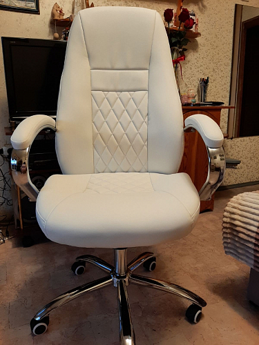 Компьютерное кресло Aragon белое фото покупателя 290