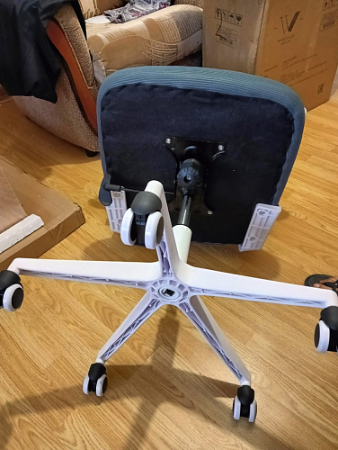 Компьютерное кресло Konfi light gray / blue / white фото покупателя 59