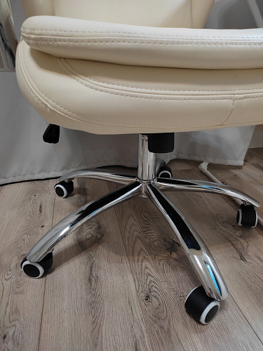 Компьютерное кресло Tomar черное фото покупателя 57