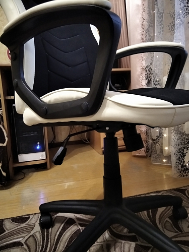 Компьютерное кресло Gamer черное / серое фото покупателя 133