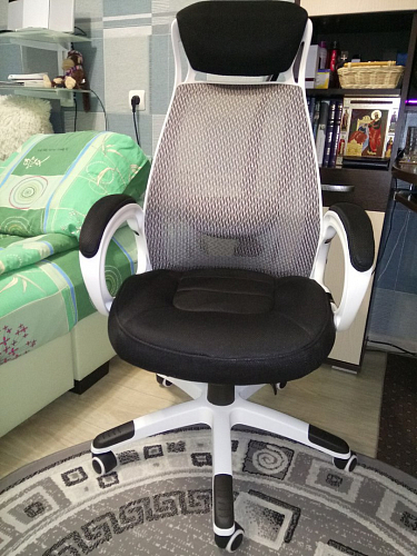 Компьютерное кресло Burgos черное фото покупателя 49