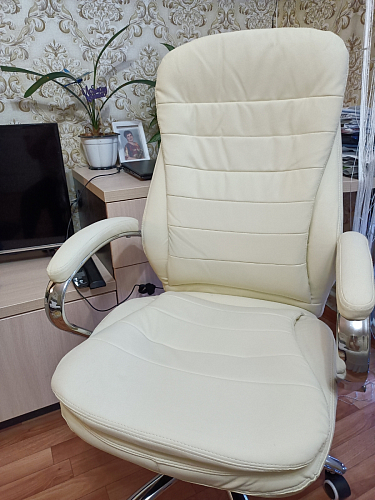 Компьютерное кресло Tomar черное фото покупателя 3