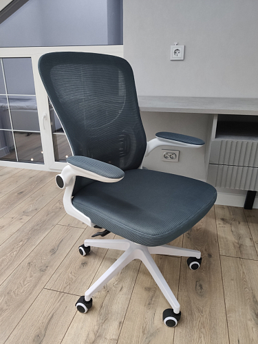 Компьютерное кресло Konfi light gray / blue / white фото покупателя 122