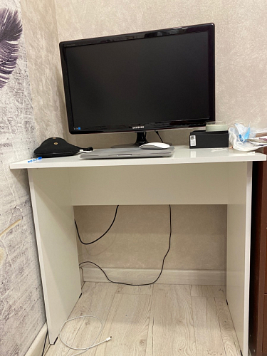 Стол письменный Kiwi белый  - Уцененный экземпляр фото покупателя 3