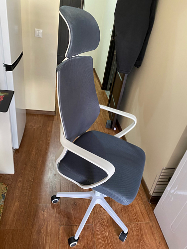 Компьютерное кресло Golem dark gray / white фото покупателя 7