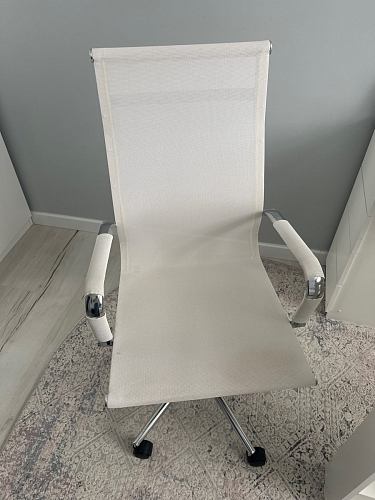 Компьютерное кресло Reus белая сетка / хром фото покупателя 81