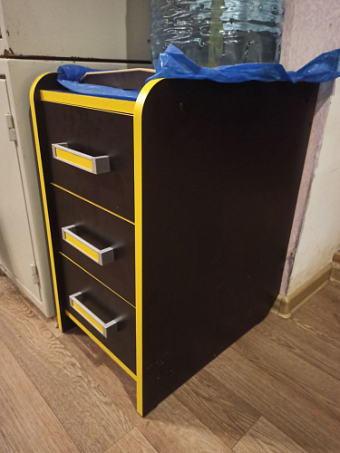 Тумба Ханна черная / красная  - Уцененный экземпляр фото покупателя 3