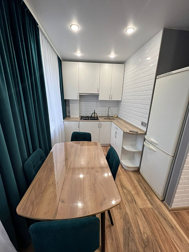 Стул на металлокаркасе Чилли зеленый / черный фото покупателя 1294