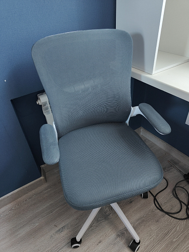 Компьютерное кресло Konfi light gray / white фото покупателя 223