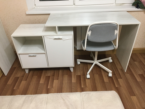 Письменный стол Эго Ст-2 на ножках дуб крафт золотой / белый глянец фото покупателя 10