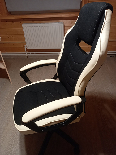 Компьютерное кресло Gamer черное / бежевое фото покупателя 157