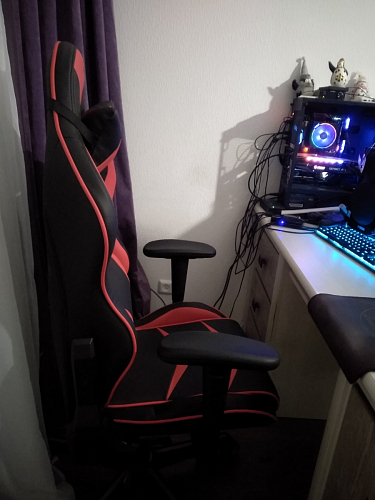 Компьютерное кресло Racer черный / красный / бежевый фото покупателя 158