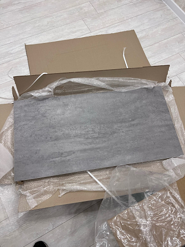 Стол Тринити Лофт 120 32 мм бетон / черный матовый фото покупателя 328