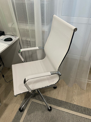 Компьютерное кресло Reus черная сетка / хром фото покупателя 36