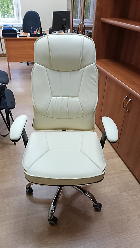 Компьютерное кресло Vestra black фото покупателя 2