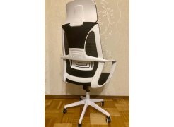 Компьютерное кресло Golem dark gray / white фото покупателя 57