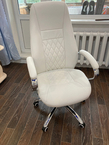 Компьютерное кресло Aragon белое фото покупателя 134