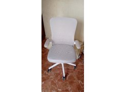 Компьютерное кресло Konfi light gray / white фото покупателя 278