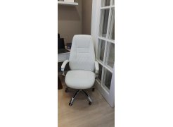 Компьютерное кресло Aragon белое фото покупателя 181