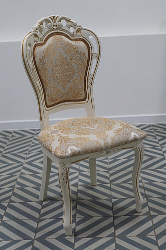 Стул Bronte молочный с патиной из шоурума 6