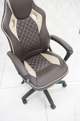 Компьютерное кресло Raid коричневое из шоурума 1