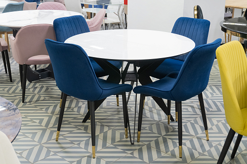 Стул на металлокаркасе Seda 1 latte / black / gold из шоурума 15