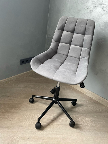 Компьютерное кресло Честер темно-серый велюр velutto 32 / белый фото покупателя 55