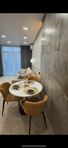 Стеклянный стол Tulip 90 black glass фото покупателя 31