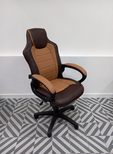 Компьютерное кресло Kadis кремовое из шоурума 3