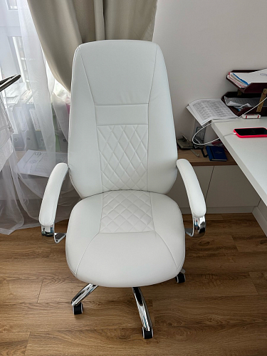 Компьютерное кресло Aragon белое фото покупателя 227